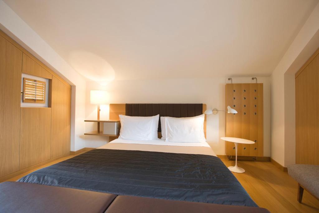 Corner Suite,66590125:JPEG