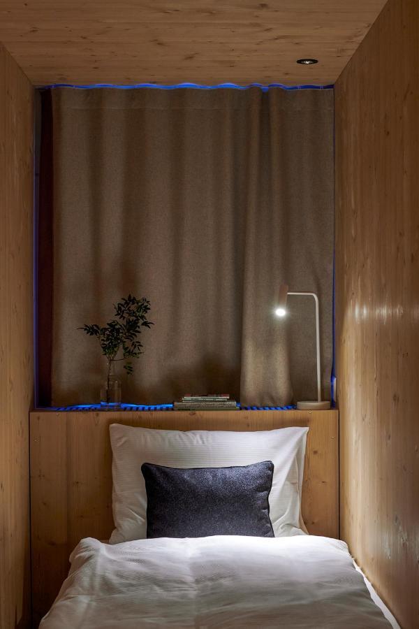 Single Room Shower